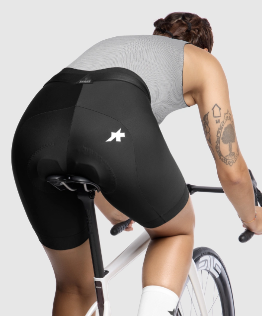 ASSOS UMA GT HALF SHORTS S11 - Black Series